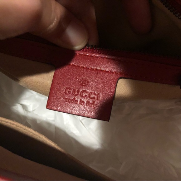 New Gucci marmont medium red shoulder bag - Picture 6 of 6